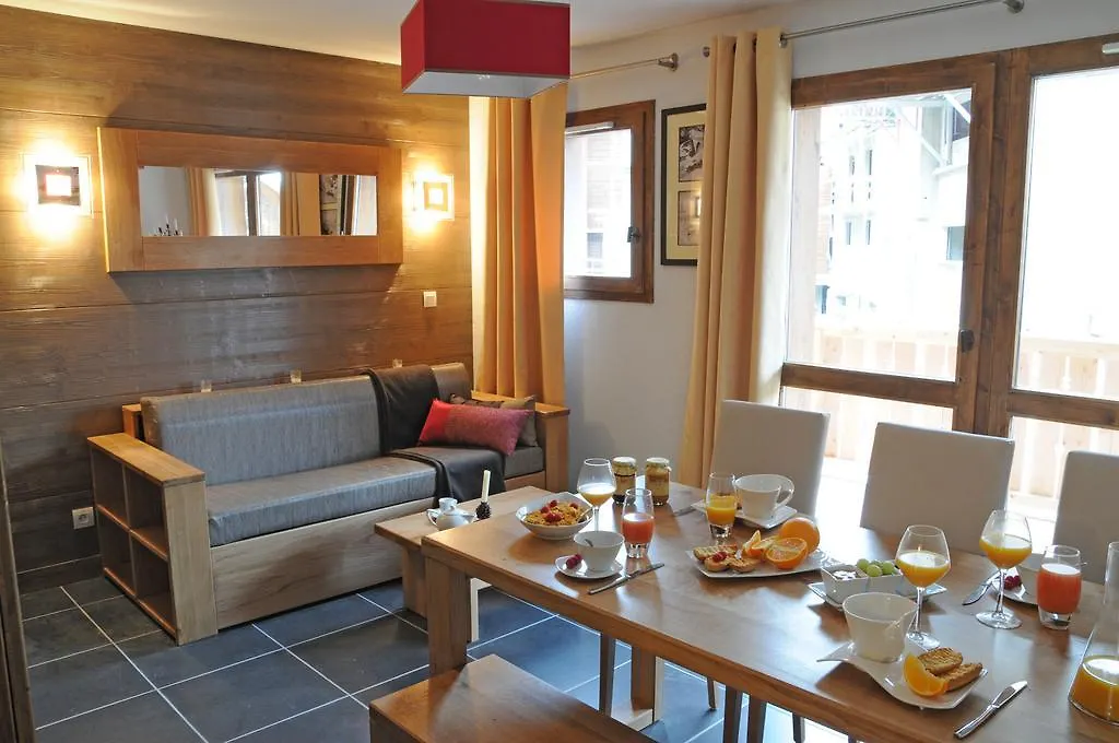 Skissim Premium - Résidence Les Chalets d'Edelweiss 4* by Travelski La Plagne